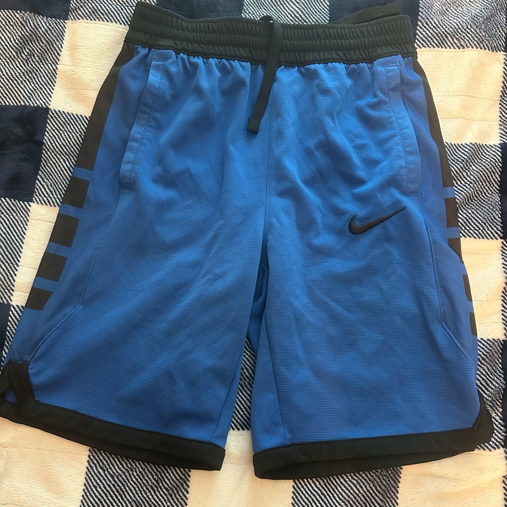 🔥 Nike ELITE DRI FIT Basketball Shorts GAME ROYAL/BLACK Boys LARGE 🏀